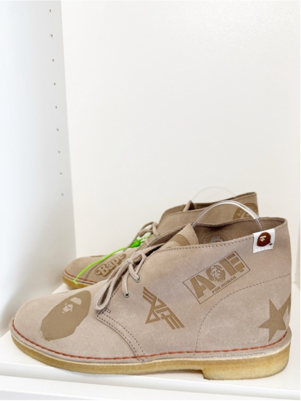 A Bathing Ape x Clarks Desert Boot
Bape Grey Embossed size 9.5 - Picture 5 of 11